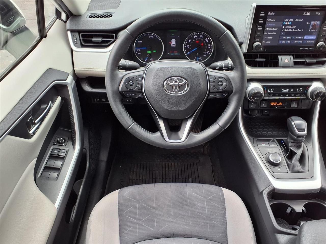 Toyota RAV4 Hybrid XLE AWD (Natl) 2021