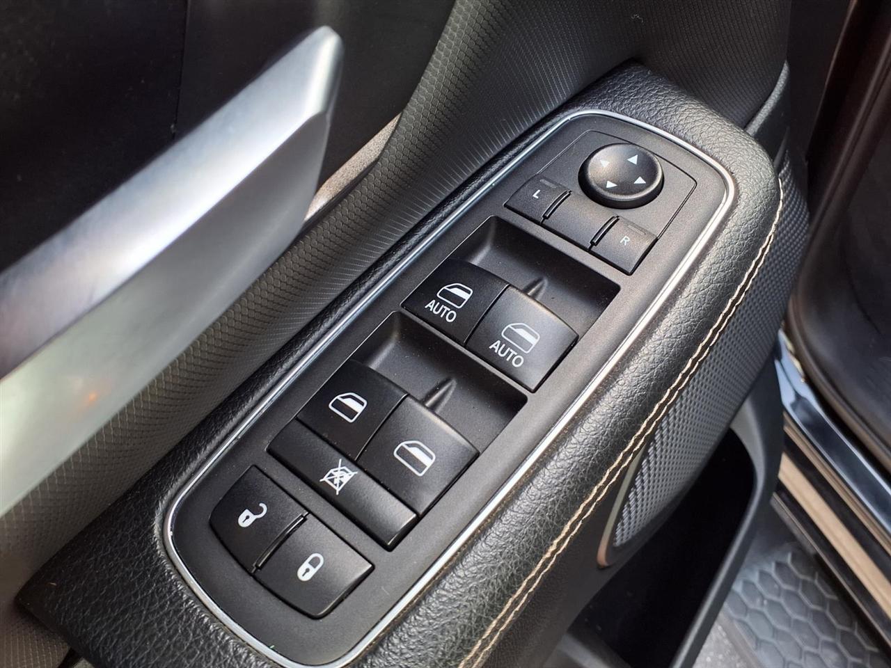 RAM 1500 Sport 4x4 Crew Cab 5'7" Box 2019