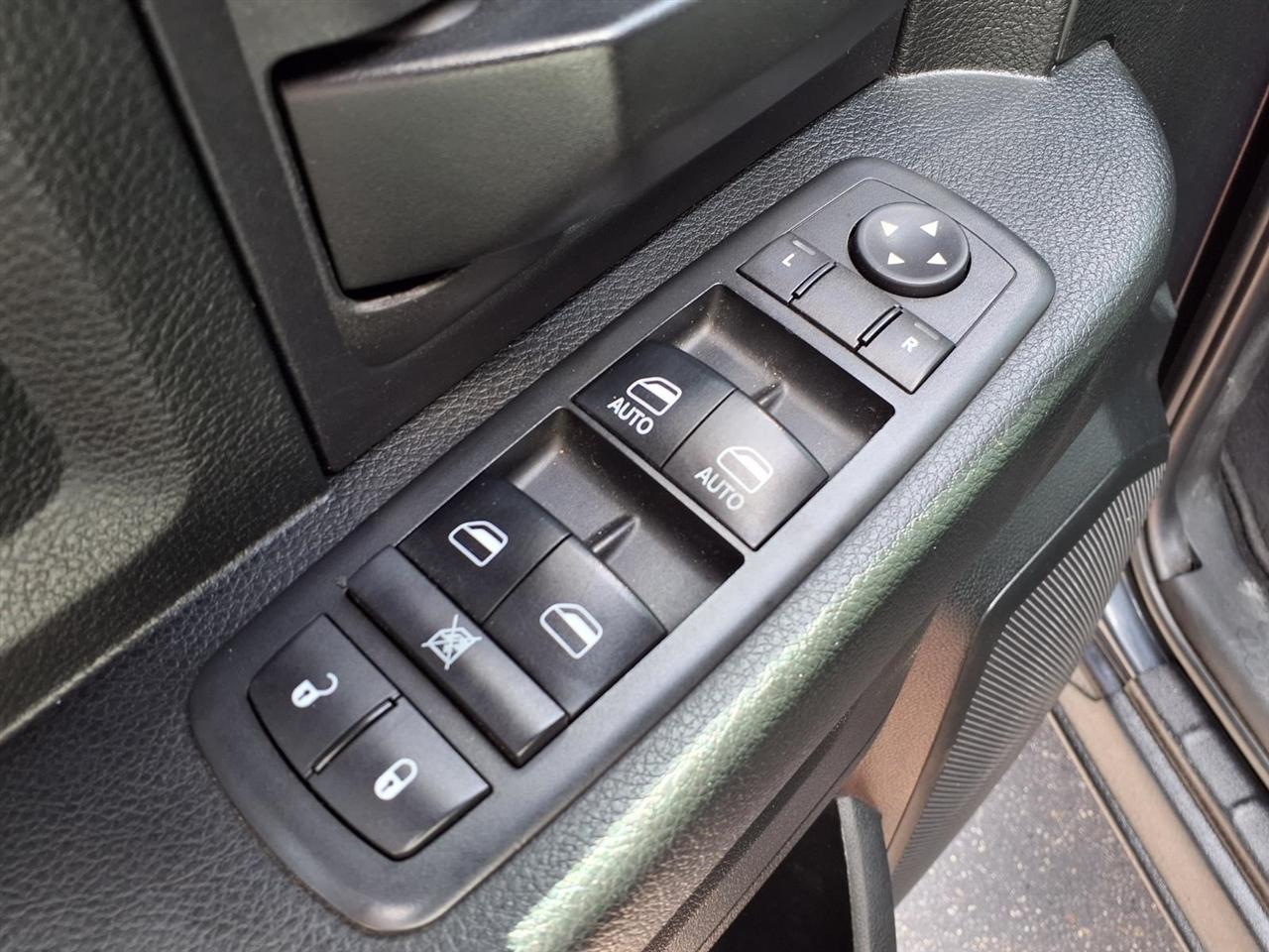 RAM 1500 Tradesman 4x4 Quad Cab 6'4" Box 2018