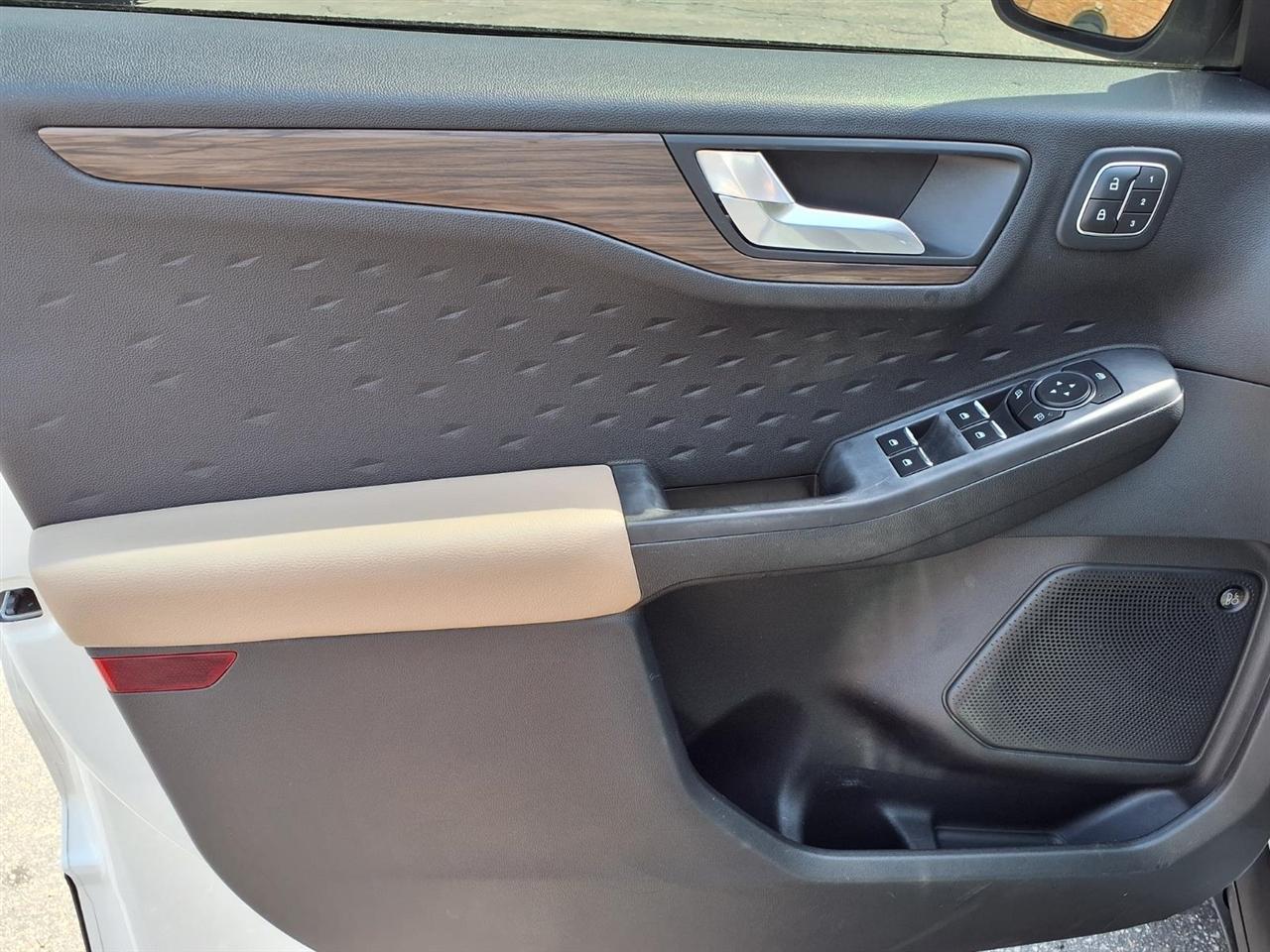 Ford Escape Titanium AWD 2020