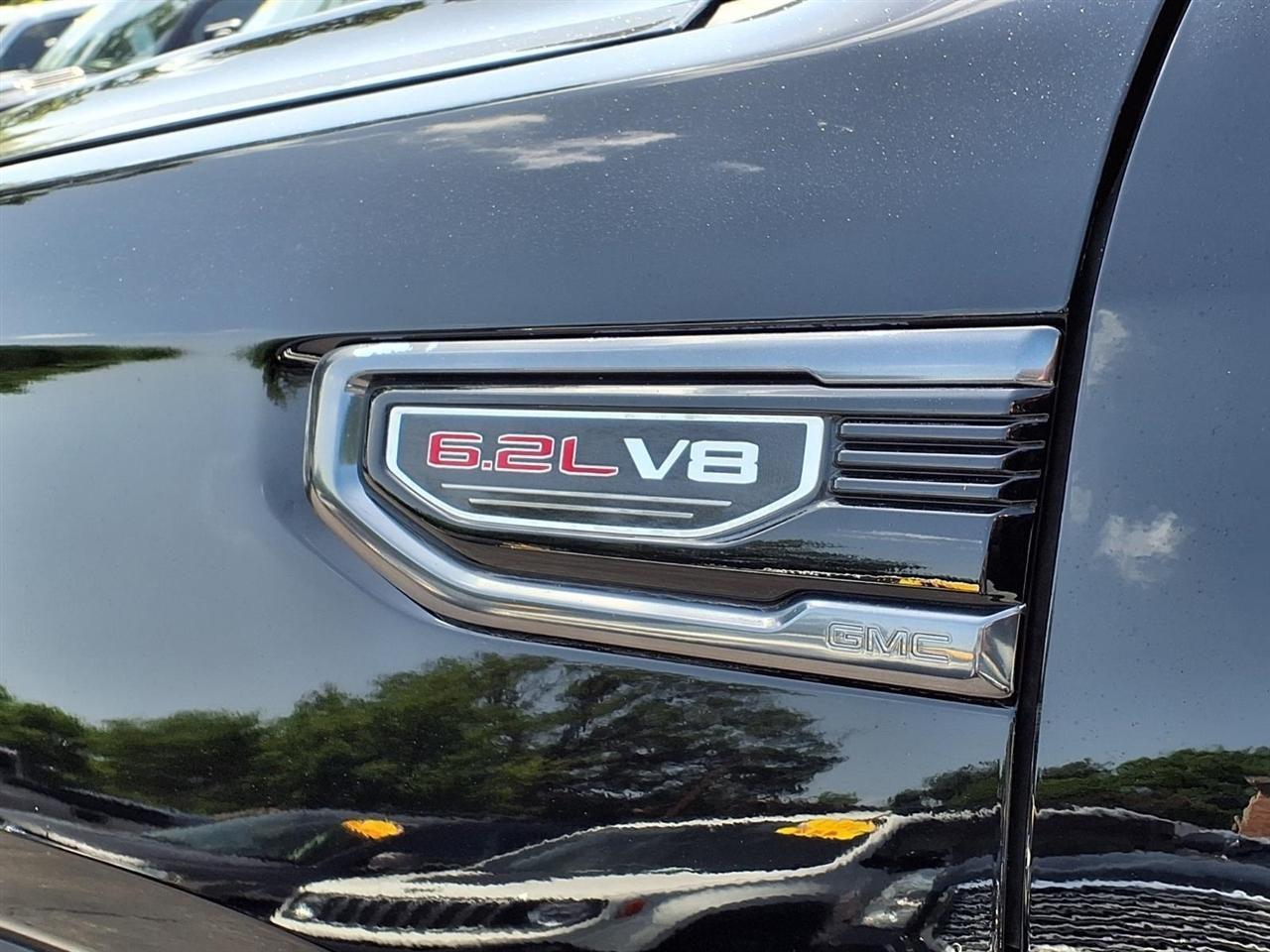 GMC Sierra 1500 4WD Crew Cab 147" AT4 2023