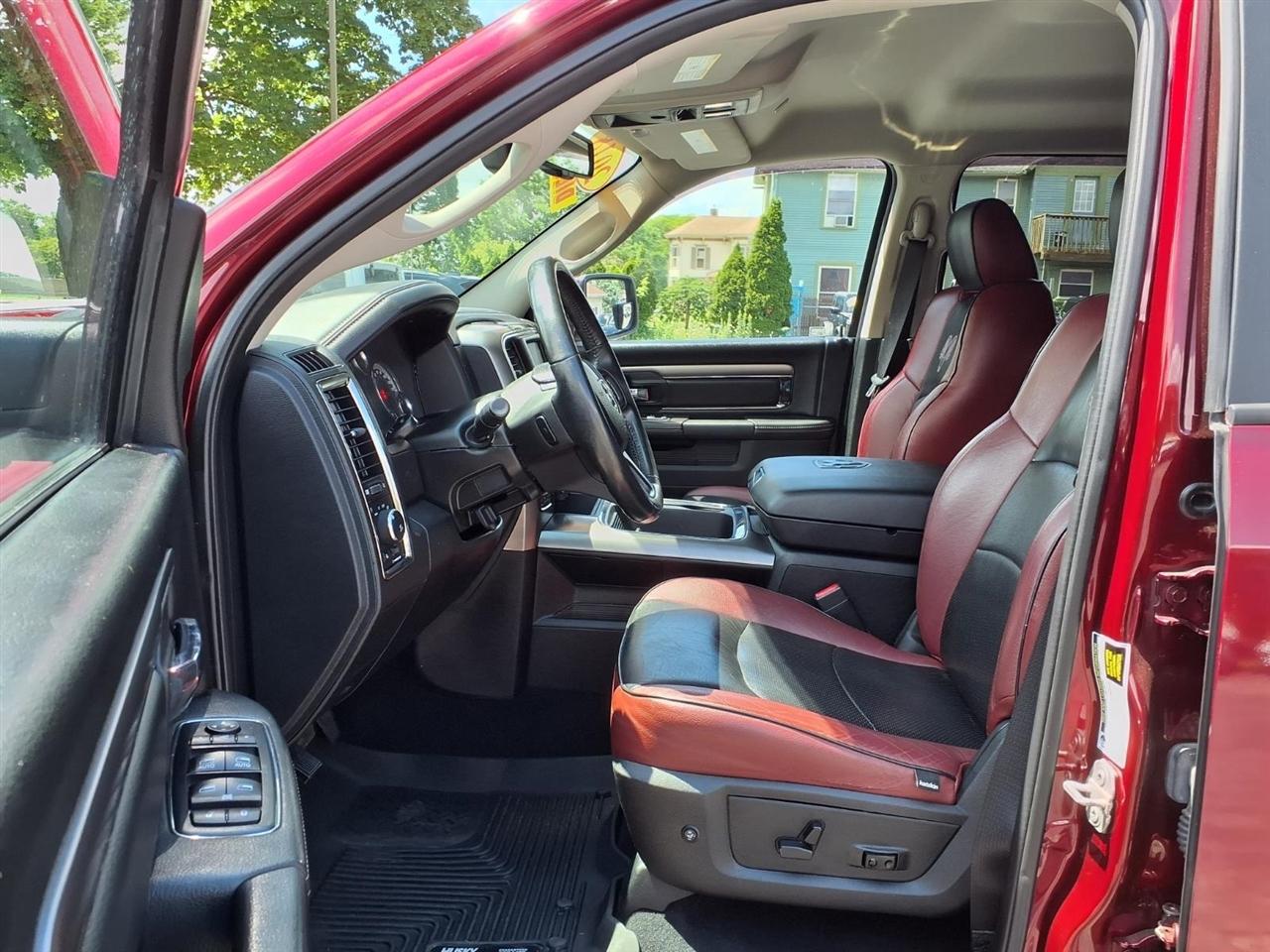 RAM 1500 Sport 4x4 Crew Cab 5'7" Box *Ltd Avail* 2018