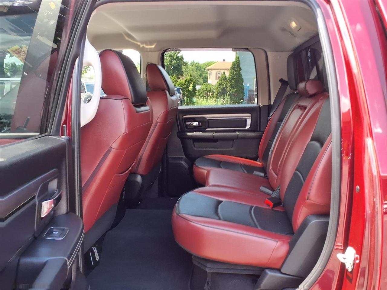 RAM 1500 Sport 4x4 Crew Cab 5'7" Box *Ltd Avail* 2018