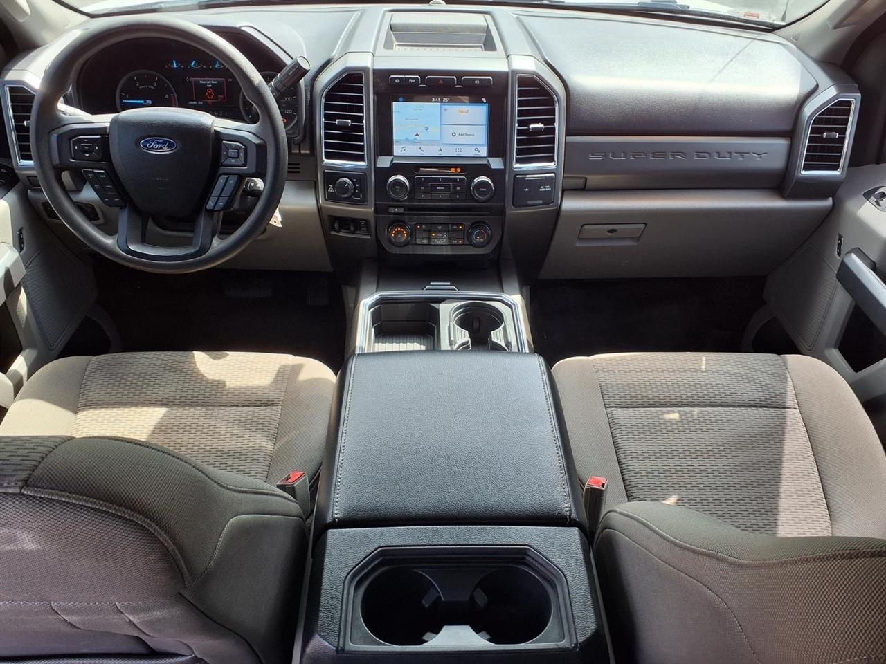 Ford Super Duty F-250 SRW King Ranch 4WD Crew Cab 8' Box 2018