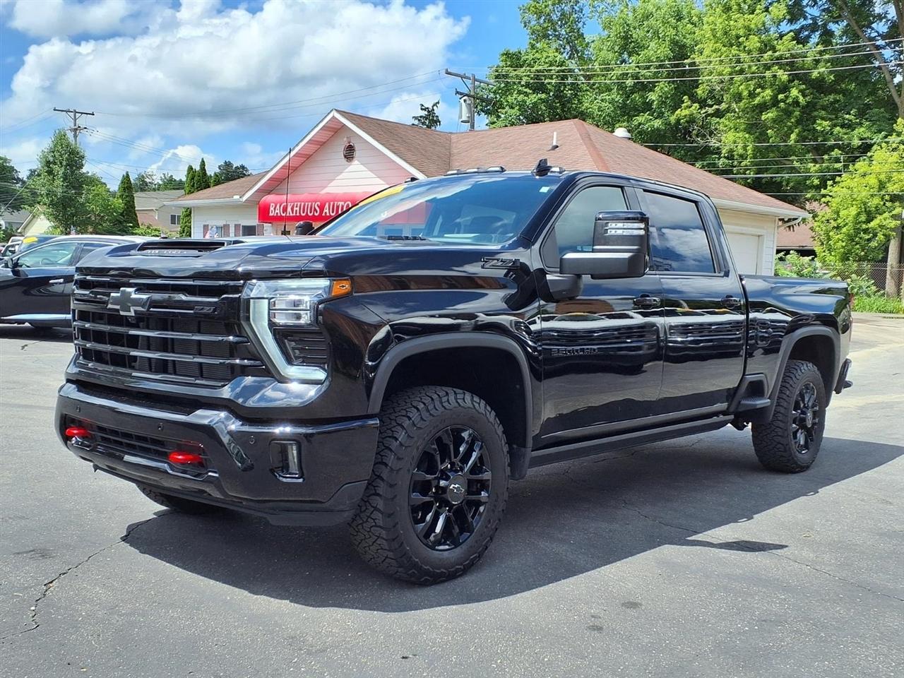 Chevrolet Silverado 2500HD 4WD Crew Cab 159" LTZ 2025