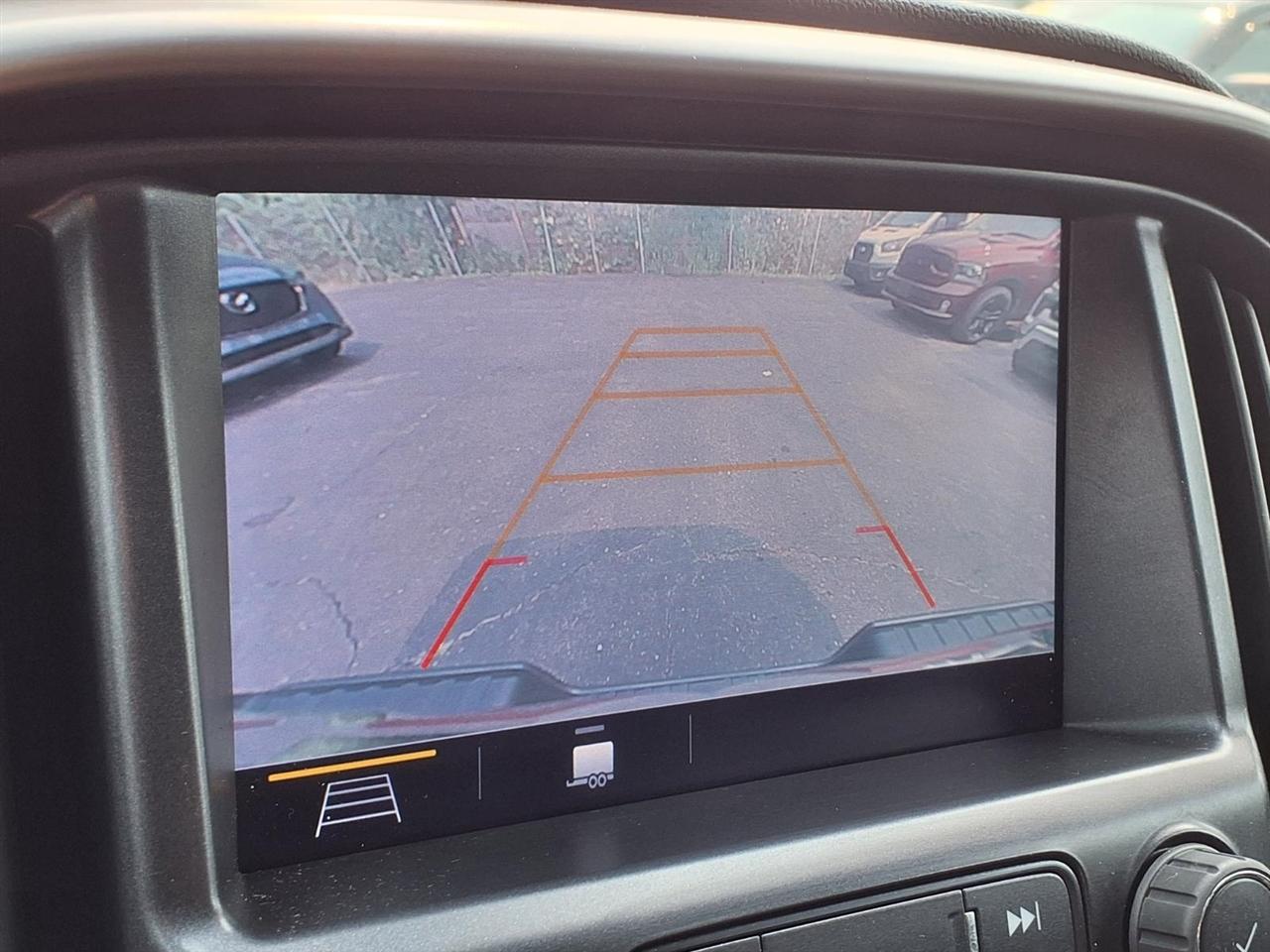 GMC Canyon 4WD Crew Cab 128" AT4 w/Leather 2022