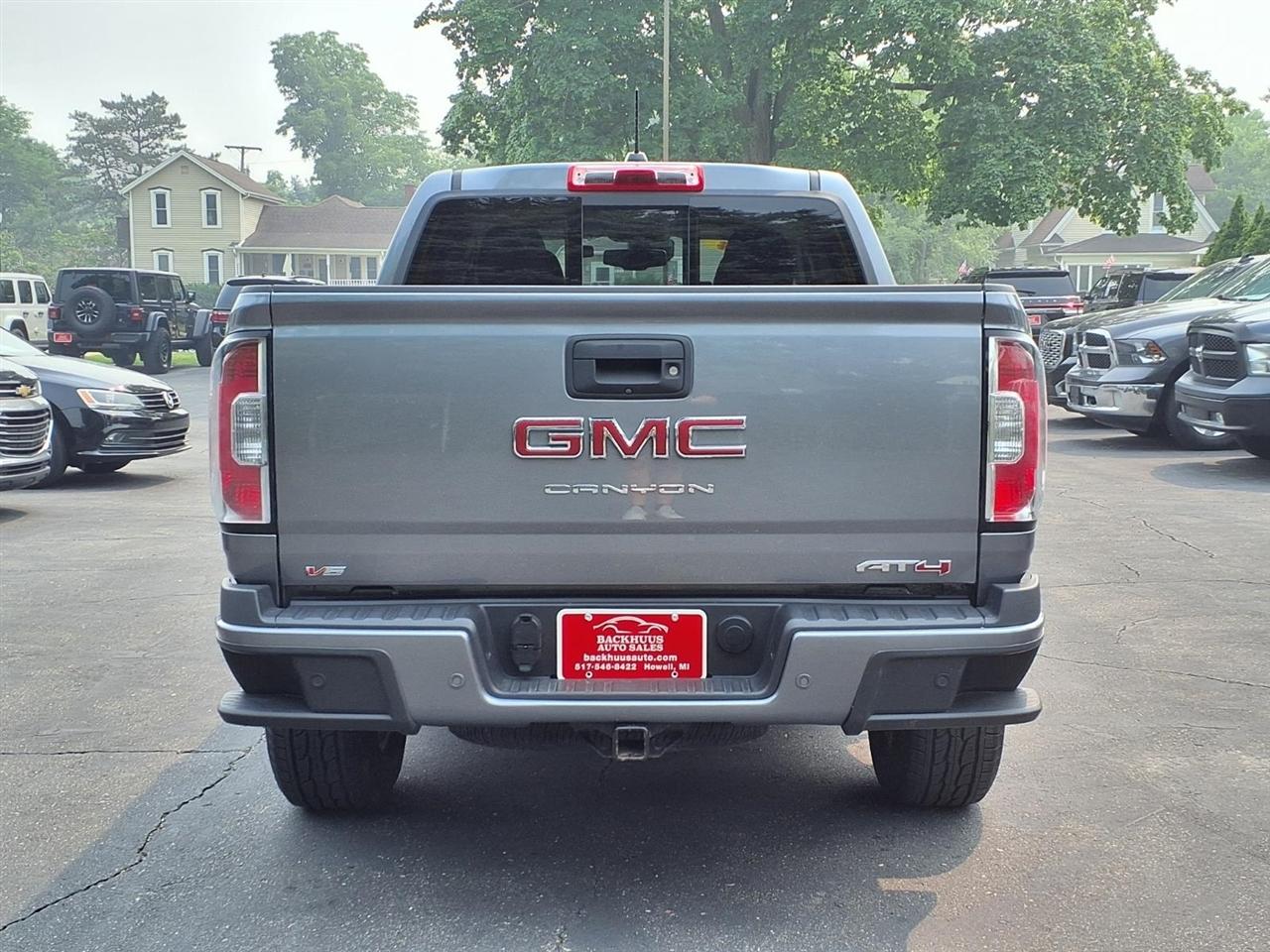 GMC Canyon 4WD Crew Cab 128" AT4 w/Leather 2022