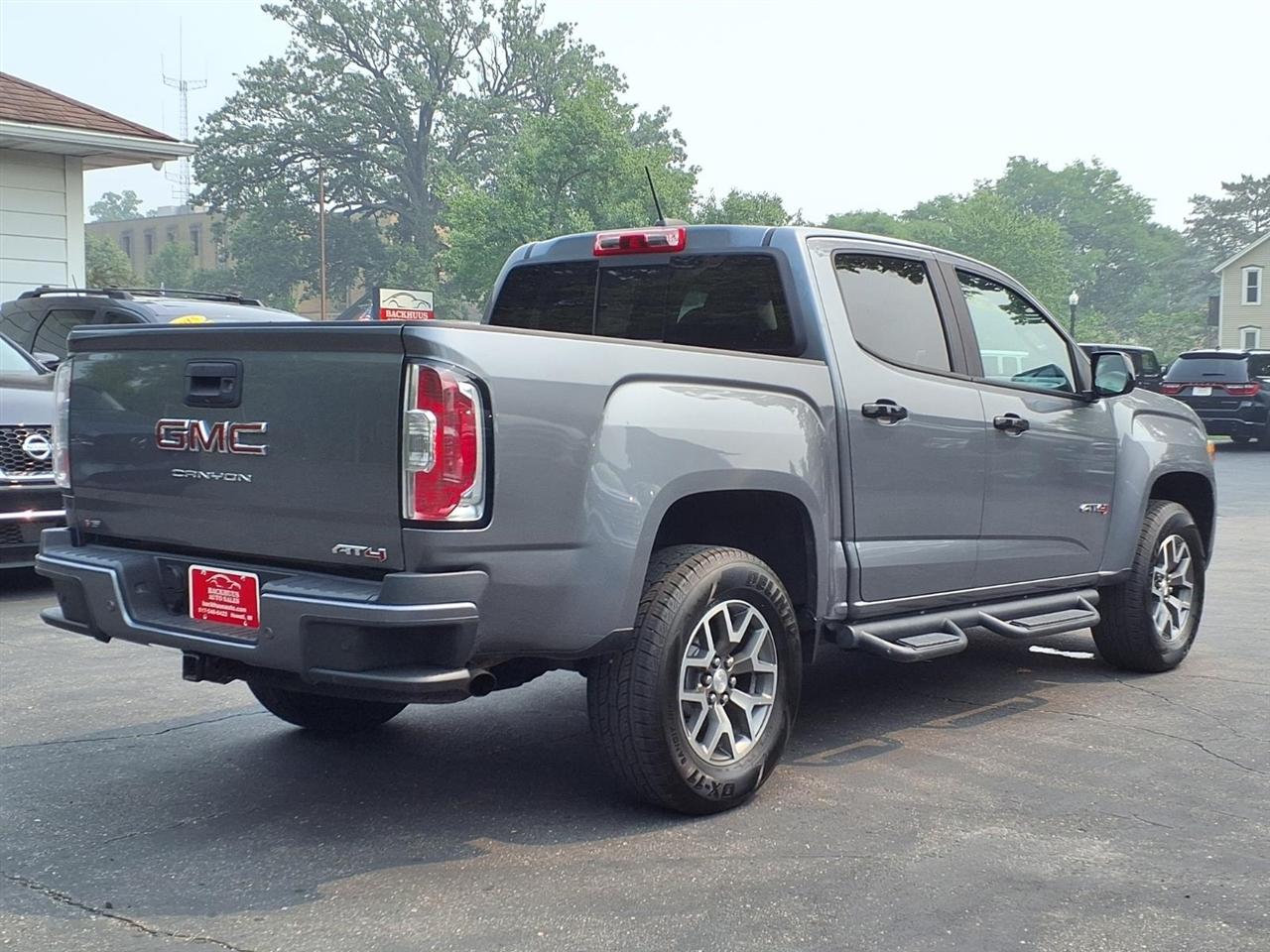 GMC Canyon 4WD Crew Cab 128" AT4 w/Leather 2022