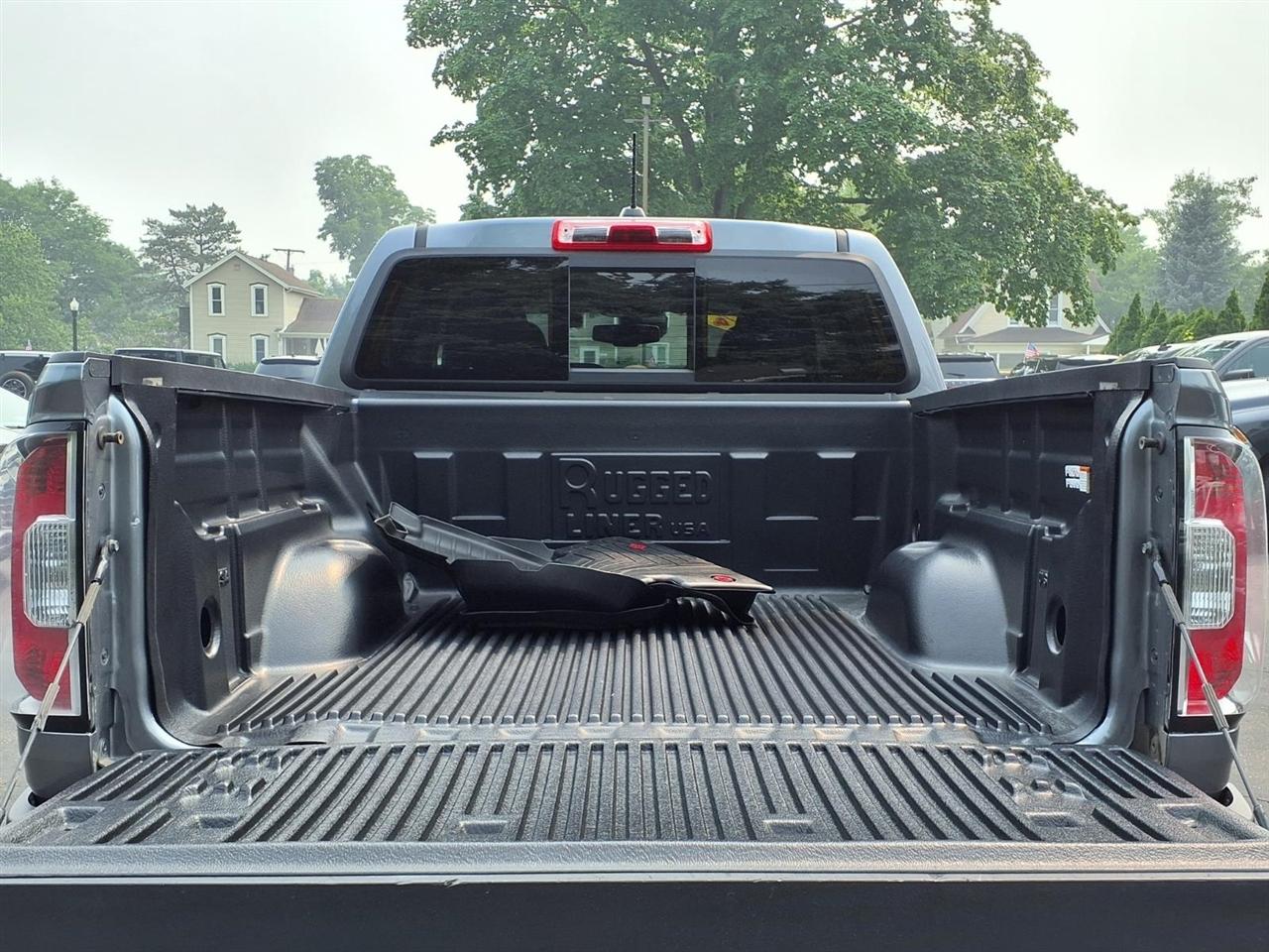 GMC Canyon 4WD Crew Cab 128" AT4 w/Leather 2022