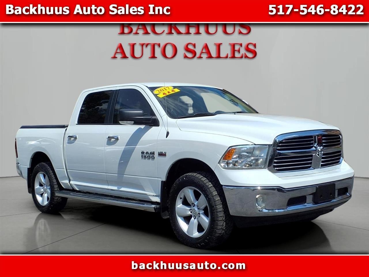 2017 RAM 1500 4WD Crew Cab 140.5" SLT