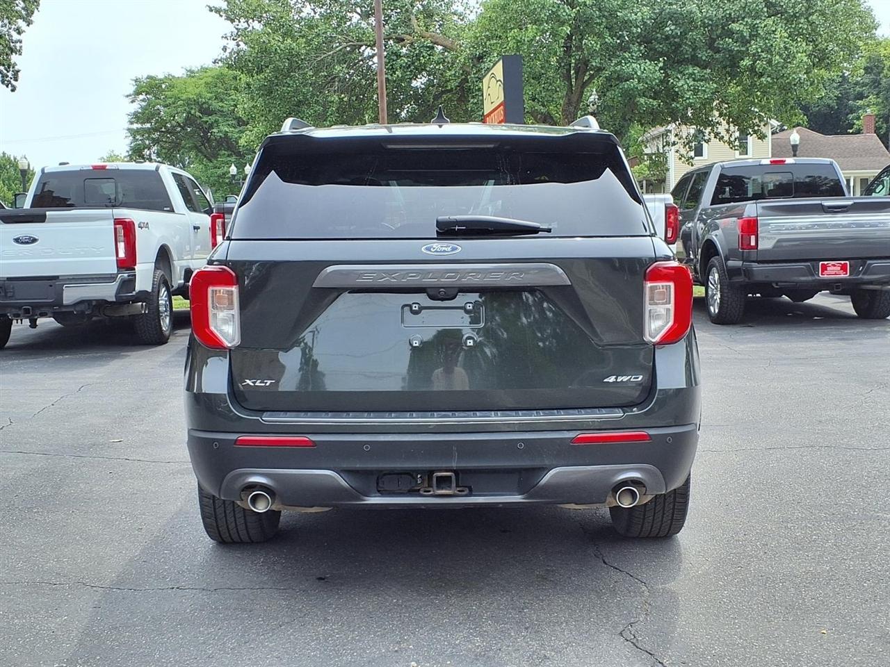 Ford Explorer XLT 4WD 2022