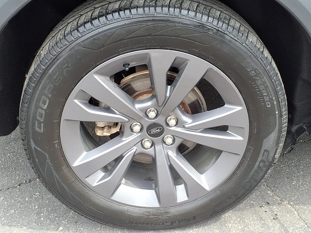 Ford Explorer XLT 4WD 2022