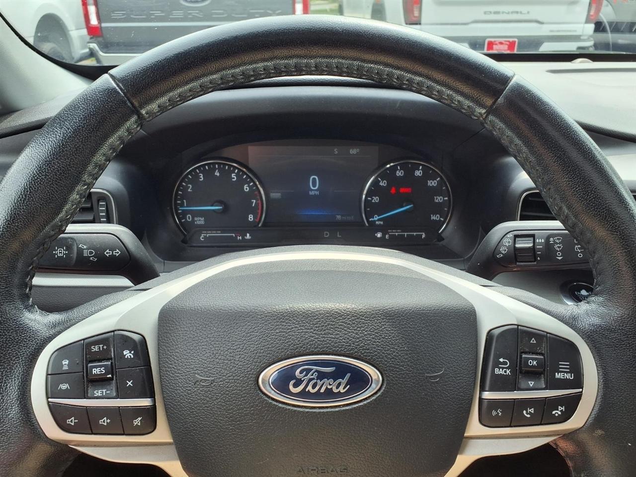 Ford Explorer XLT 4WD 2022