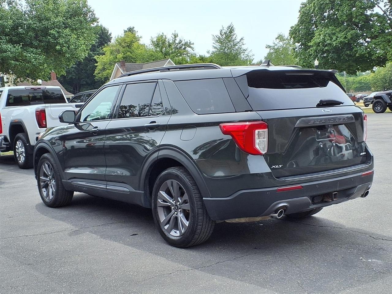 Ford Explorer XLT 4WD 2022