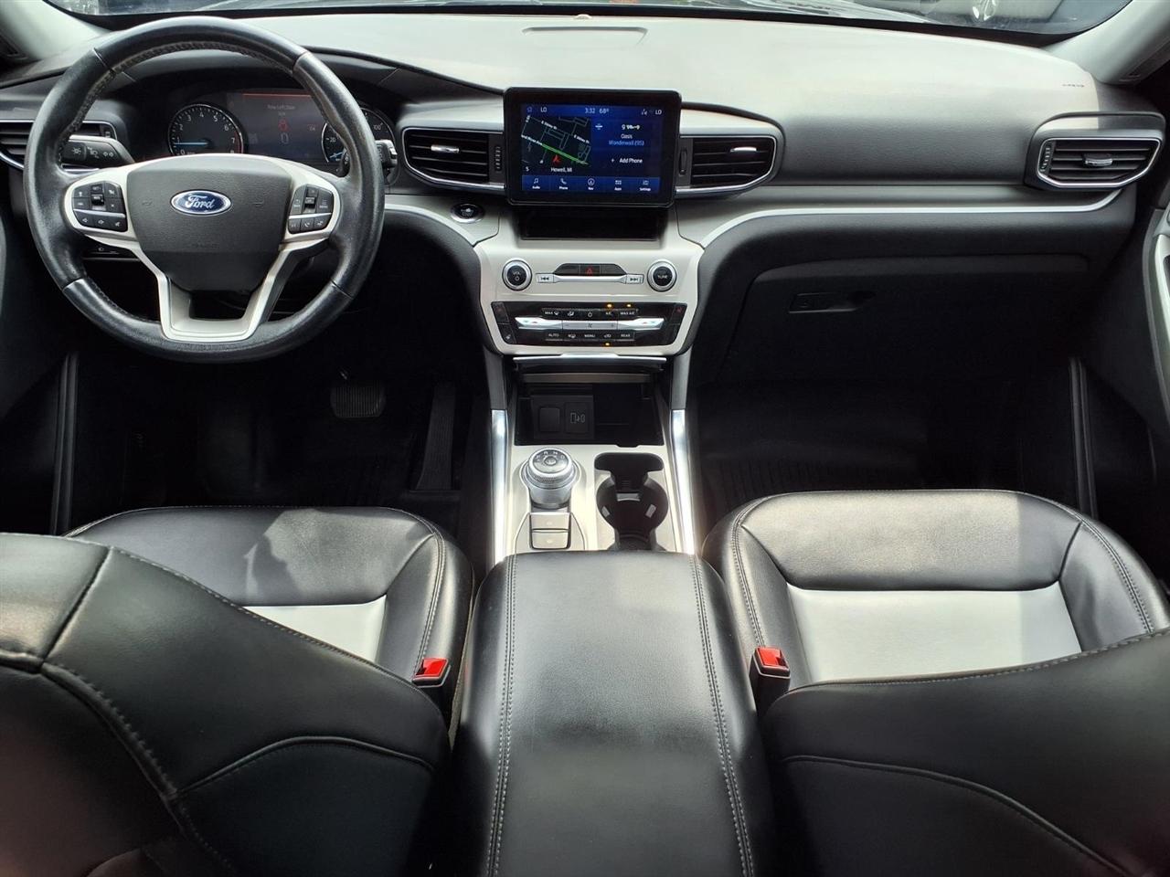 Ford Explorer XLT 4WD 2022