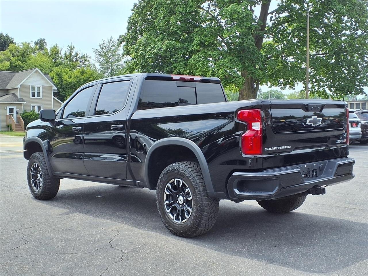 Chevrolet Silverado 1500 4WD Crew Cab 147" ZR2 2025