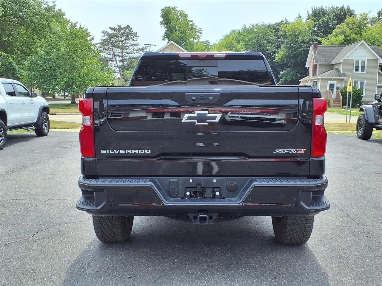 Chevrolet Silverado 1500 4WD Crew Cab 147" ZR2 2025