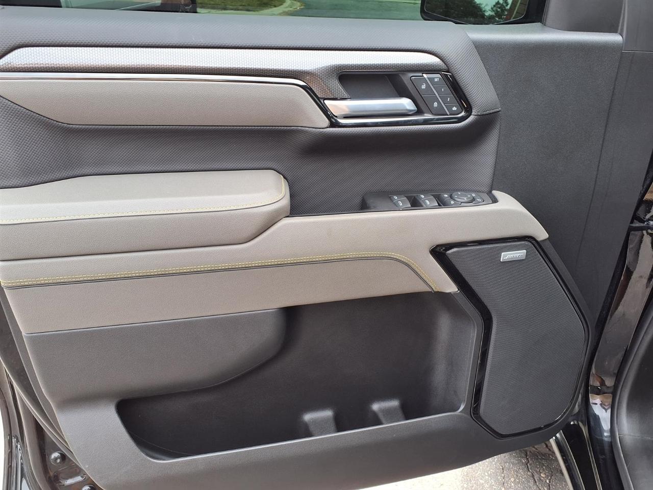 Chevrolet Silverado 1500 4WD Crew Cab 147" ZR2 2025