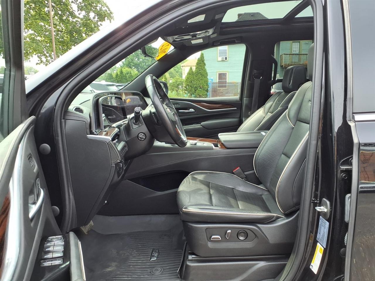 Cadillac Escalade 4WD 4dr Premium Luxury 2022
