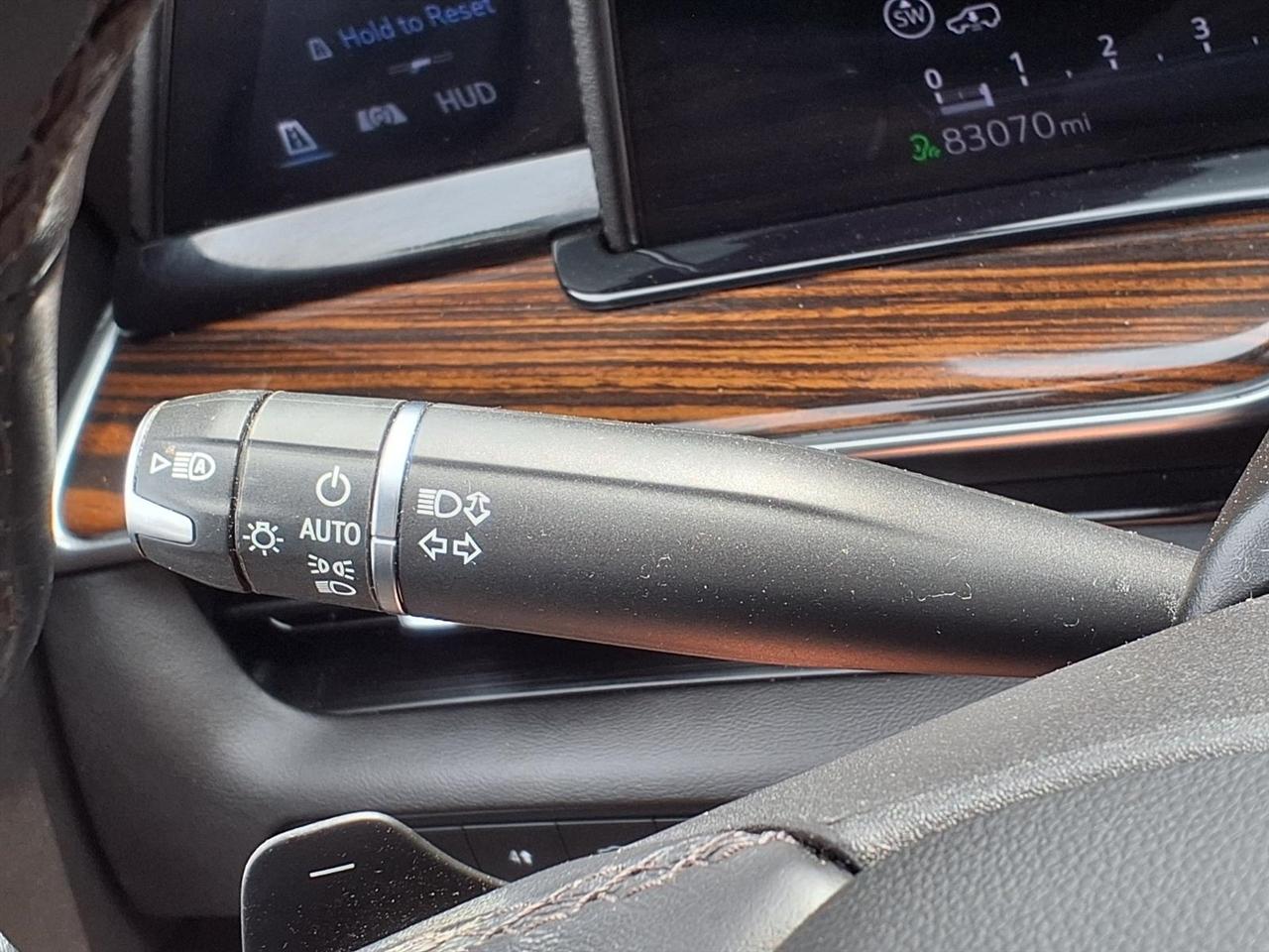 Cadillac Escalade 4WD 4dr Premium Luxury 2022