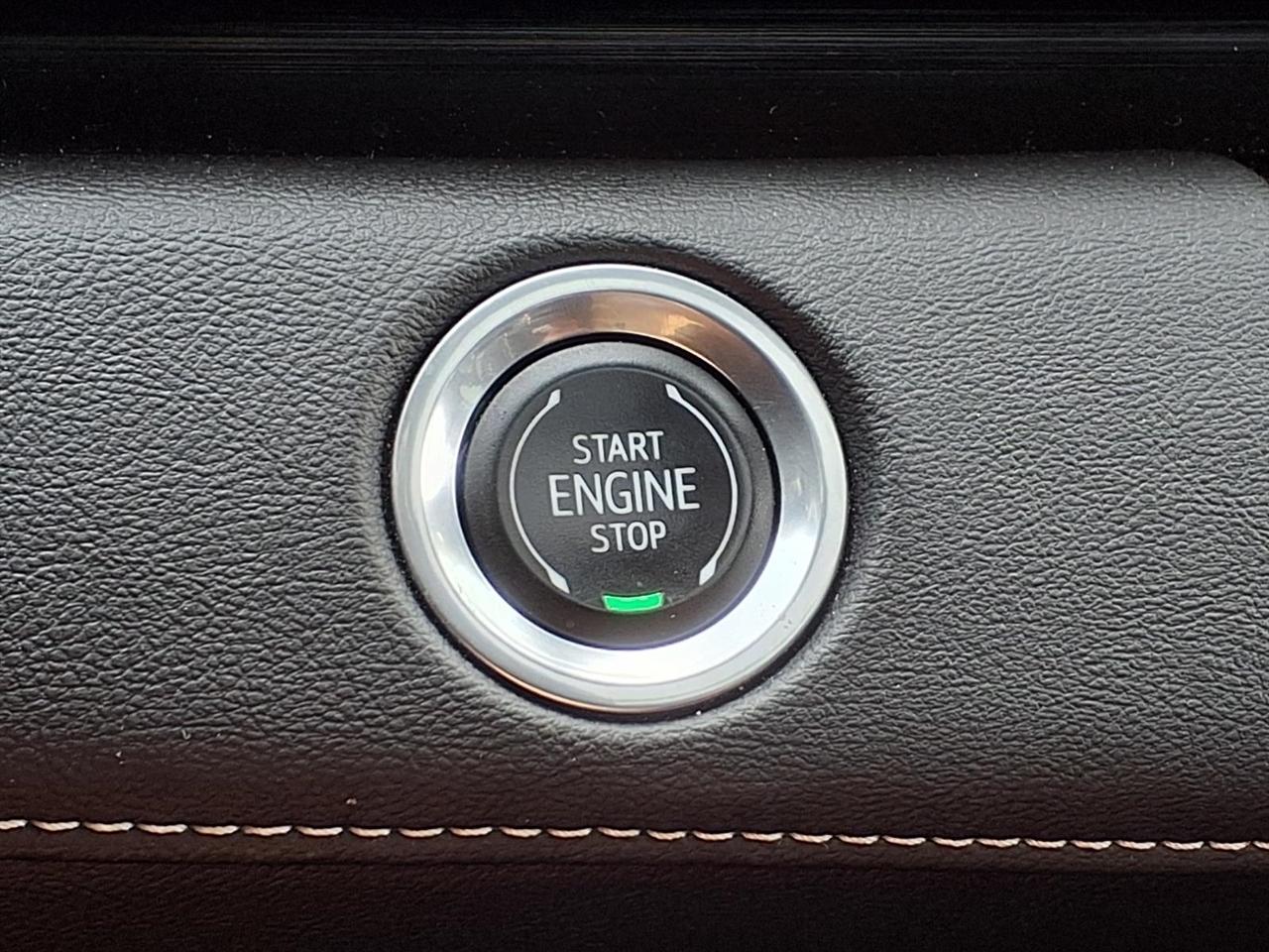 Cadillac Escalade 4WD 4dr Premium Luxury 2022