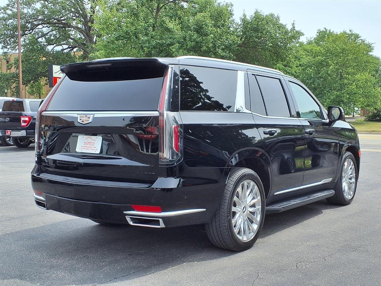 Cadillac Escalade 4WD 4dr Premium Luxury 2022
