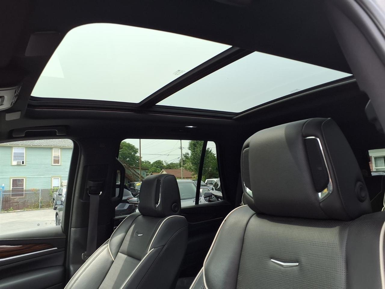 Cadillac Escalade 4WD 4dr Premium Luxury 2022