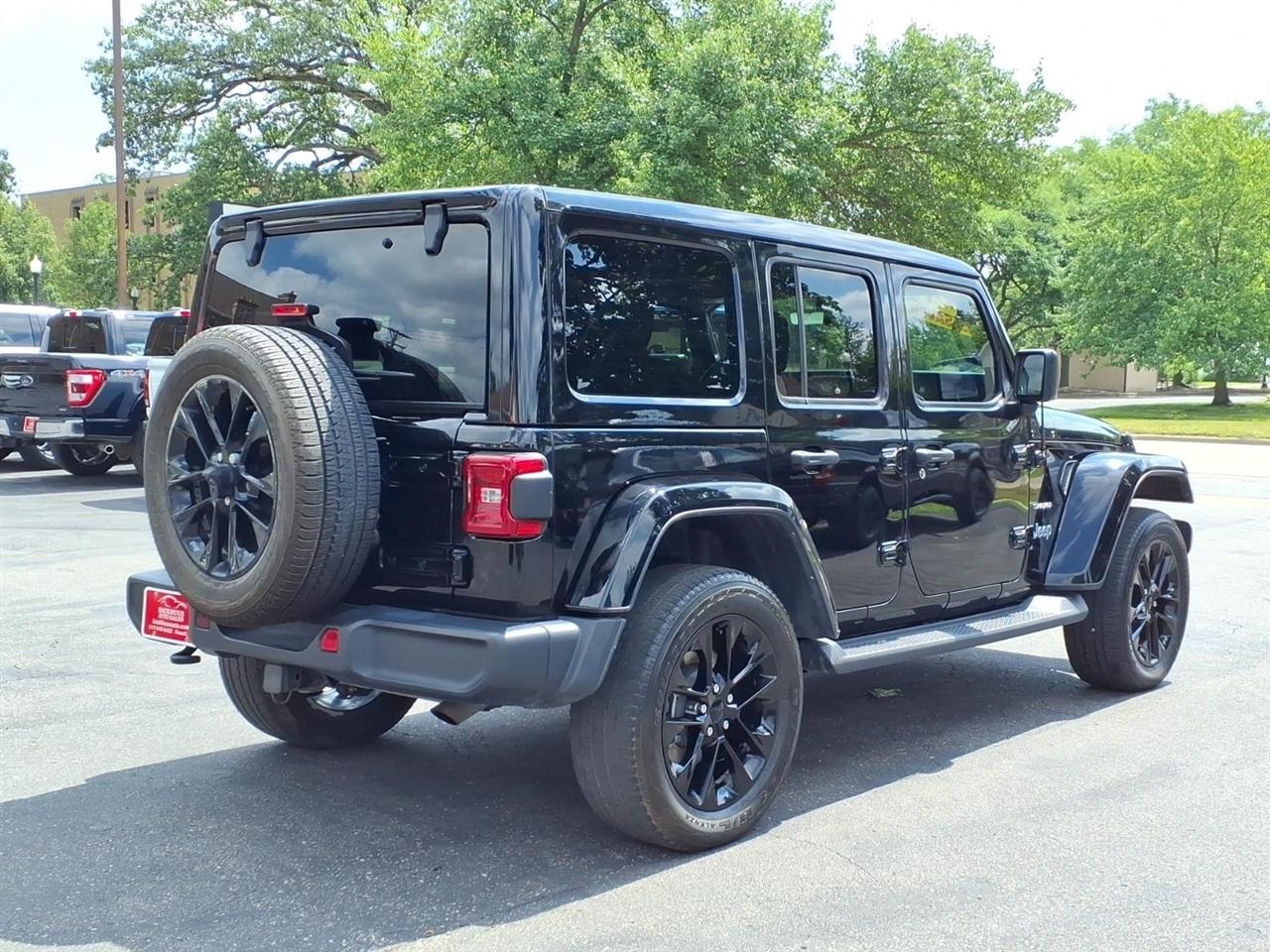 Jeep Wrangler 4xe Unlimited Sahara 4x4 2021