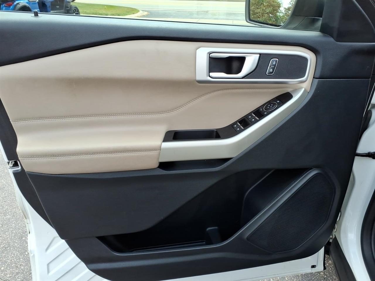 Ford Explorer XLT 4WD 2021