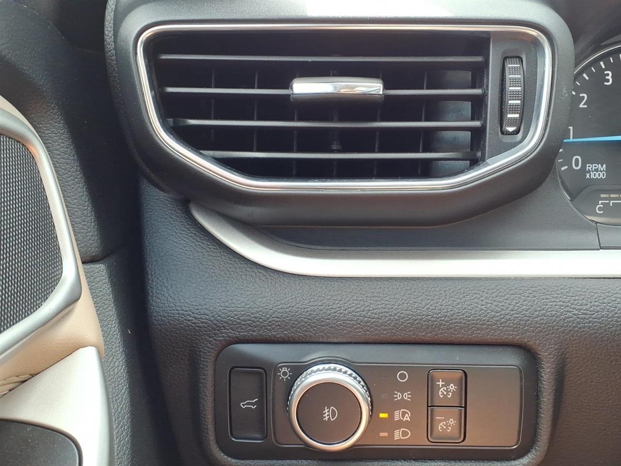 Ford Explorer XLT 4WD 2021