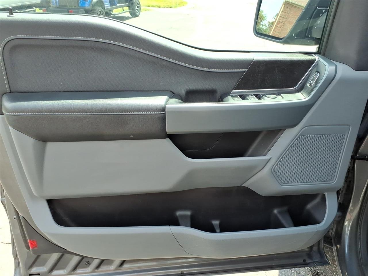 Ford F-150 XLT 4WD SuperCab 6.5' Box 2022