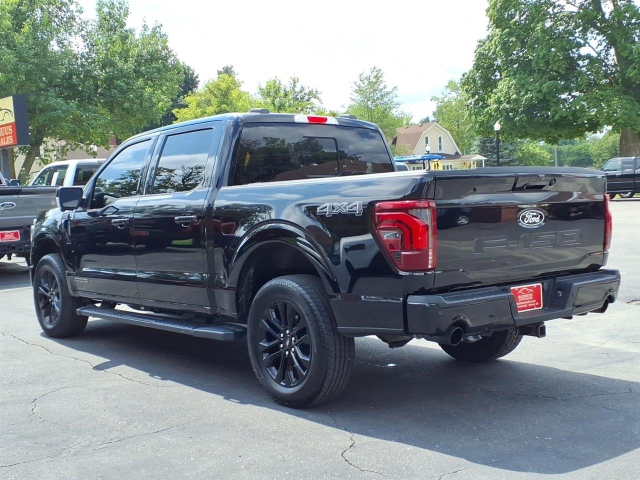 Ford F-150 Lariat 4WD SuperCrew 5.5' Box 2024