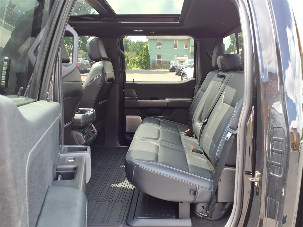 Ford F-150 Lariat 4WD SuperCrew 5.5' Box 2024