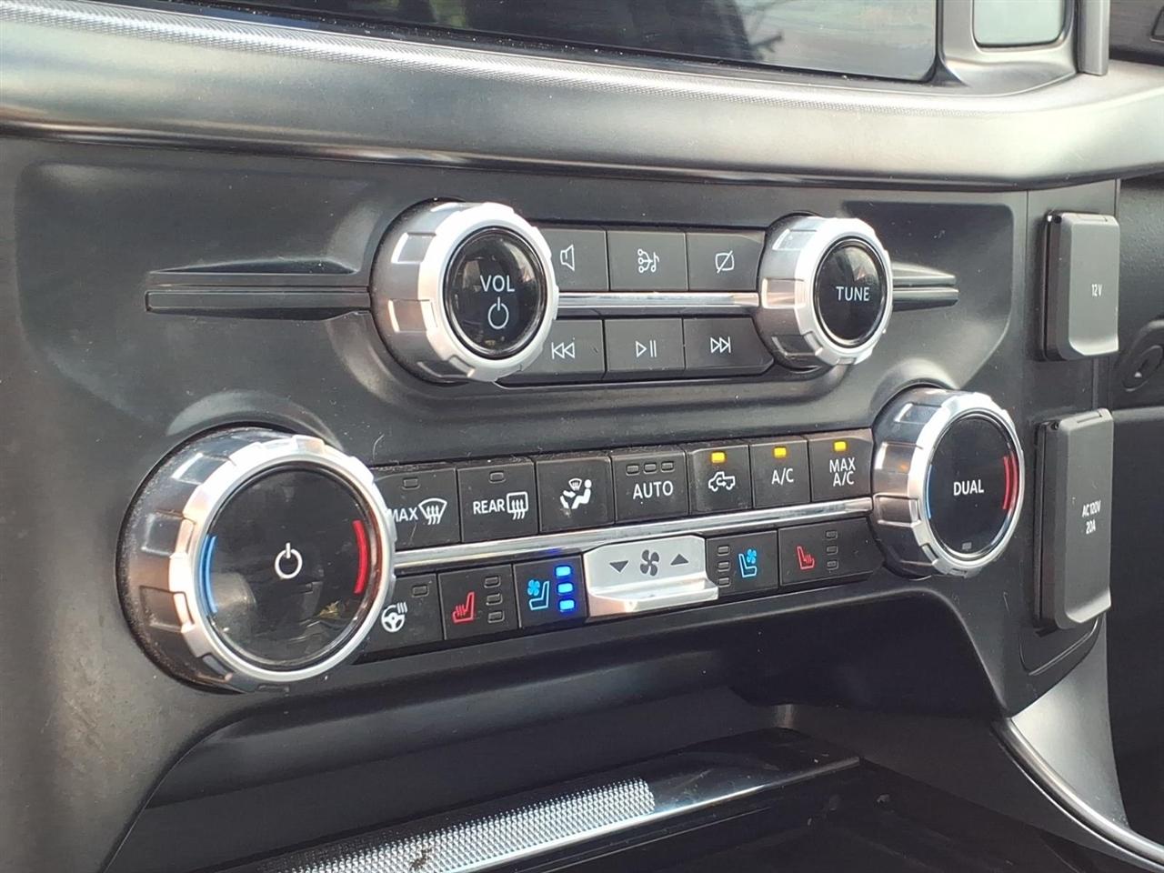 Ford F-150 Lariat 4WD SuperCrew 5.5' Box 2024