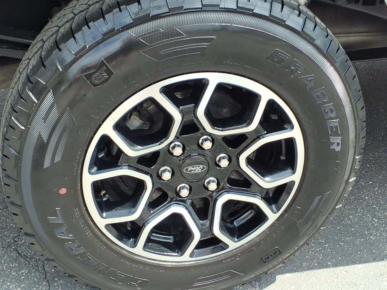 Ford F-150 XLT 4WD SuperCrew 6.5' Box 2023