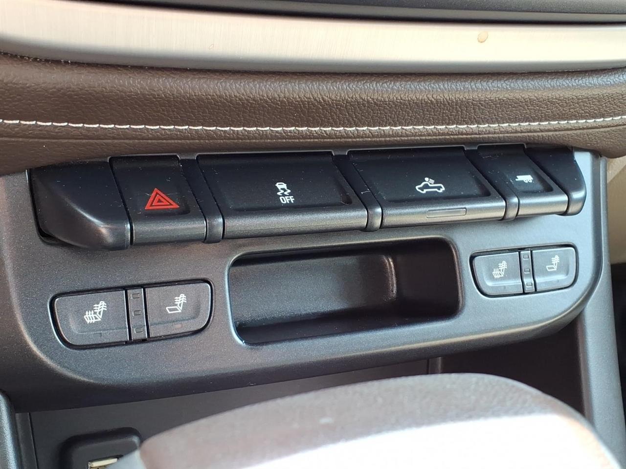 GMC Canyon 4WD Crew Cab 128.3" SLT 2015