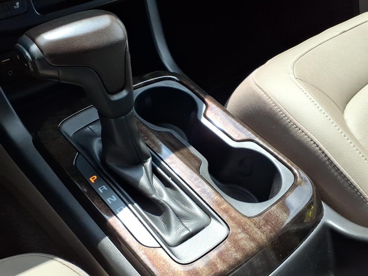GMC Canyon 4WD Crew Cab 128.3" SLT 2015
