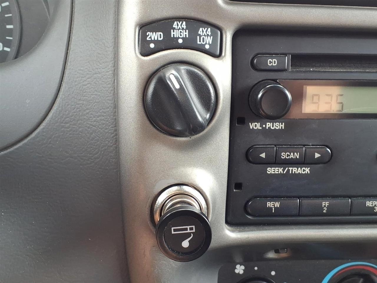 Ford Ranger 2dr Supercab 126" WB FX4 Off-Rd 4WD 2006