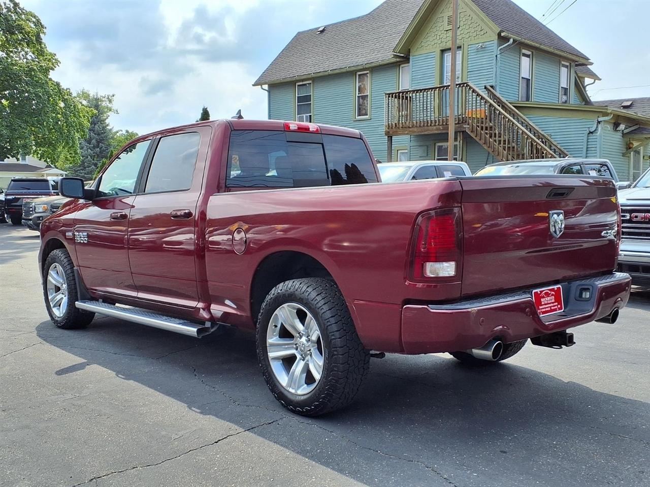 RAM 1500 Sport 4x4 Crew Cab 6'4" Box *Ltd Avail* 2018