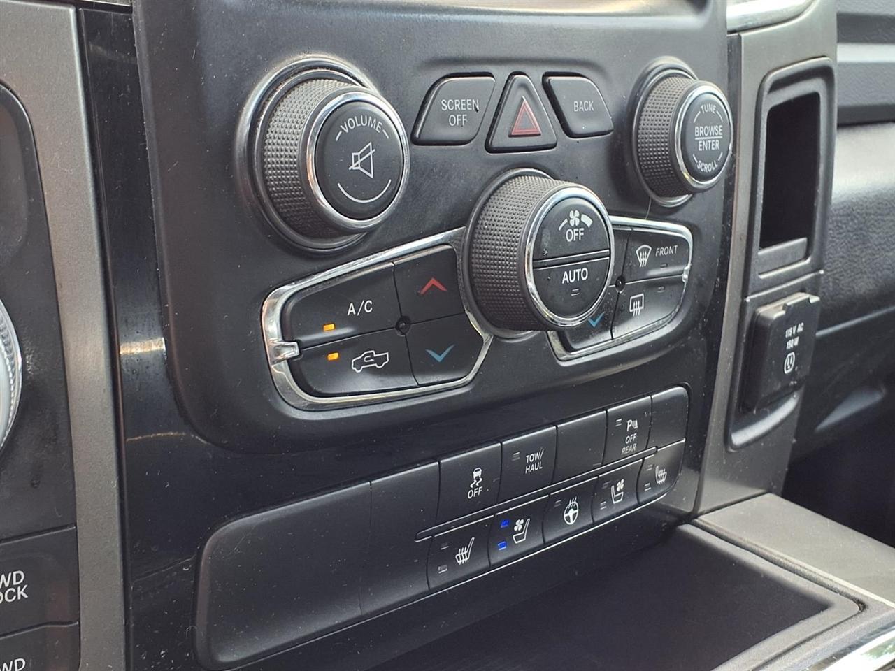 RAM 1500 Sport 4x4 Crew Cab 6'4" Box *Ltd Avail* 2018
