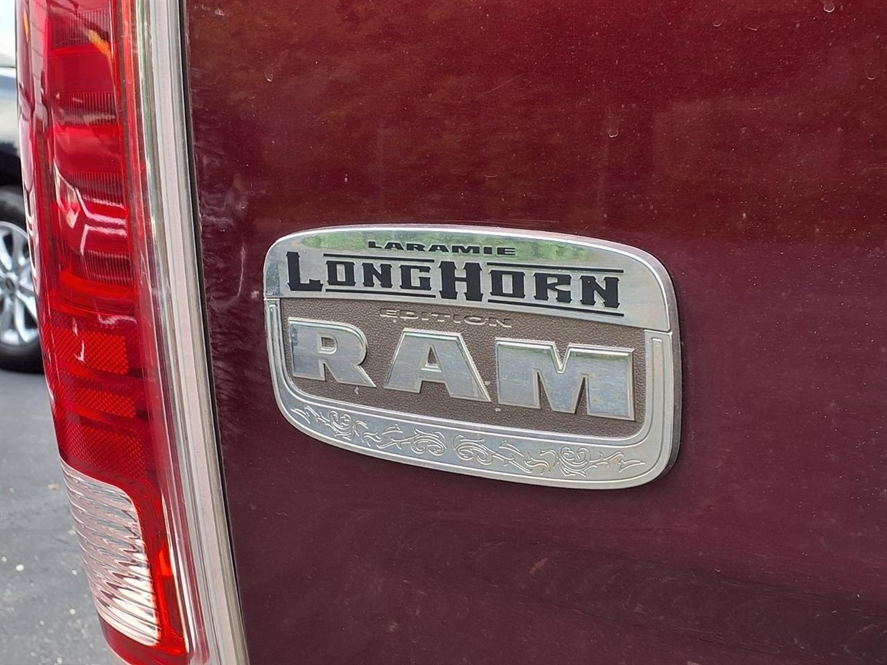 RAM 1500 4WD Crew Cab 149" Longhorn 2017