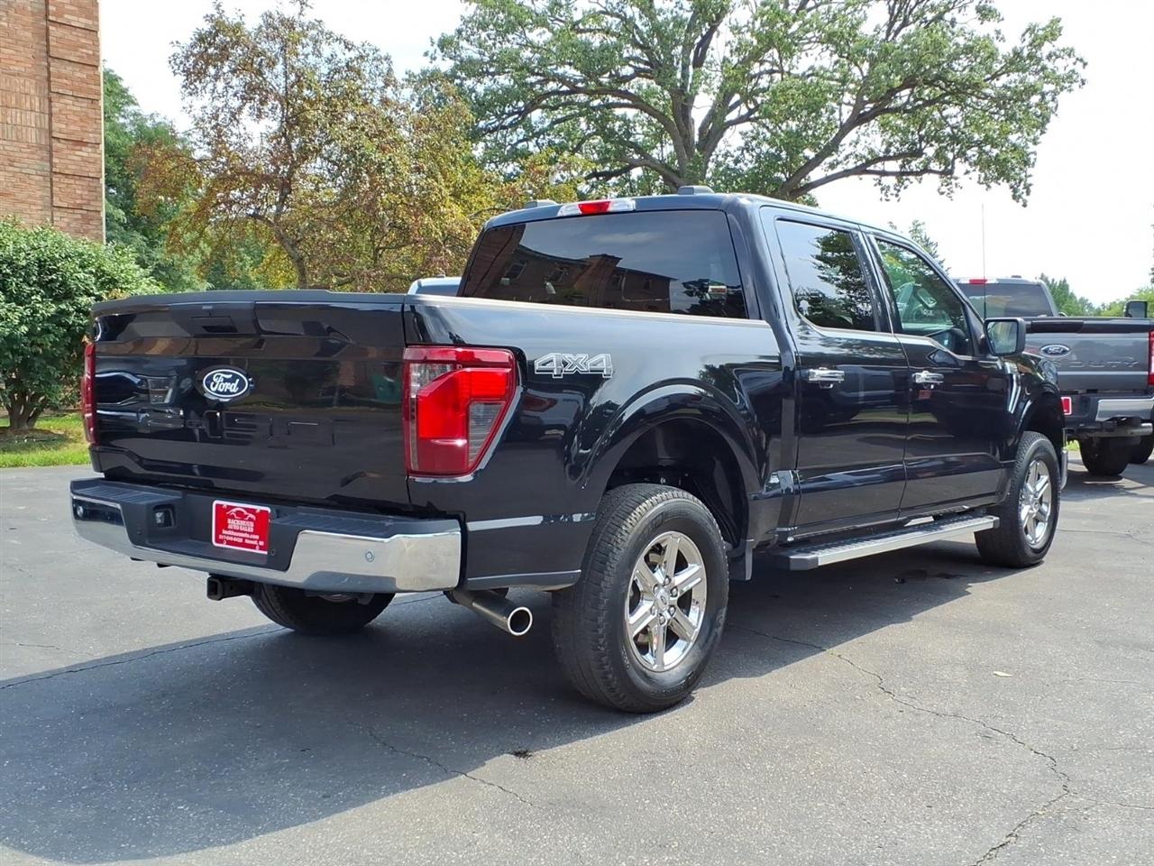 Ford F-150 XLT 4WD SuperCrew 5.5' Box 2025