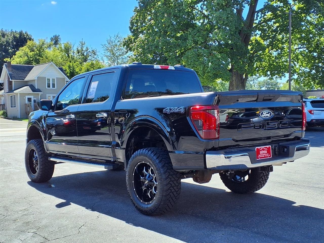 Ford F-150 XLT 4WD SuperCrew 5.5' Box 2025