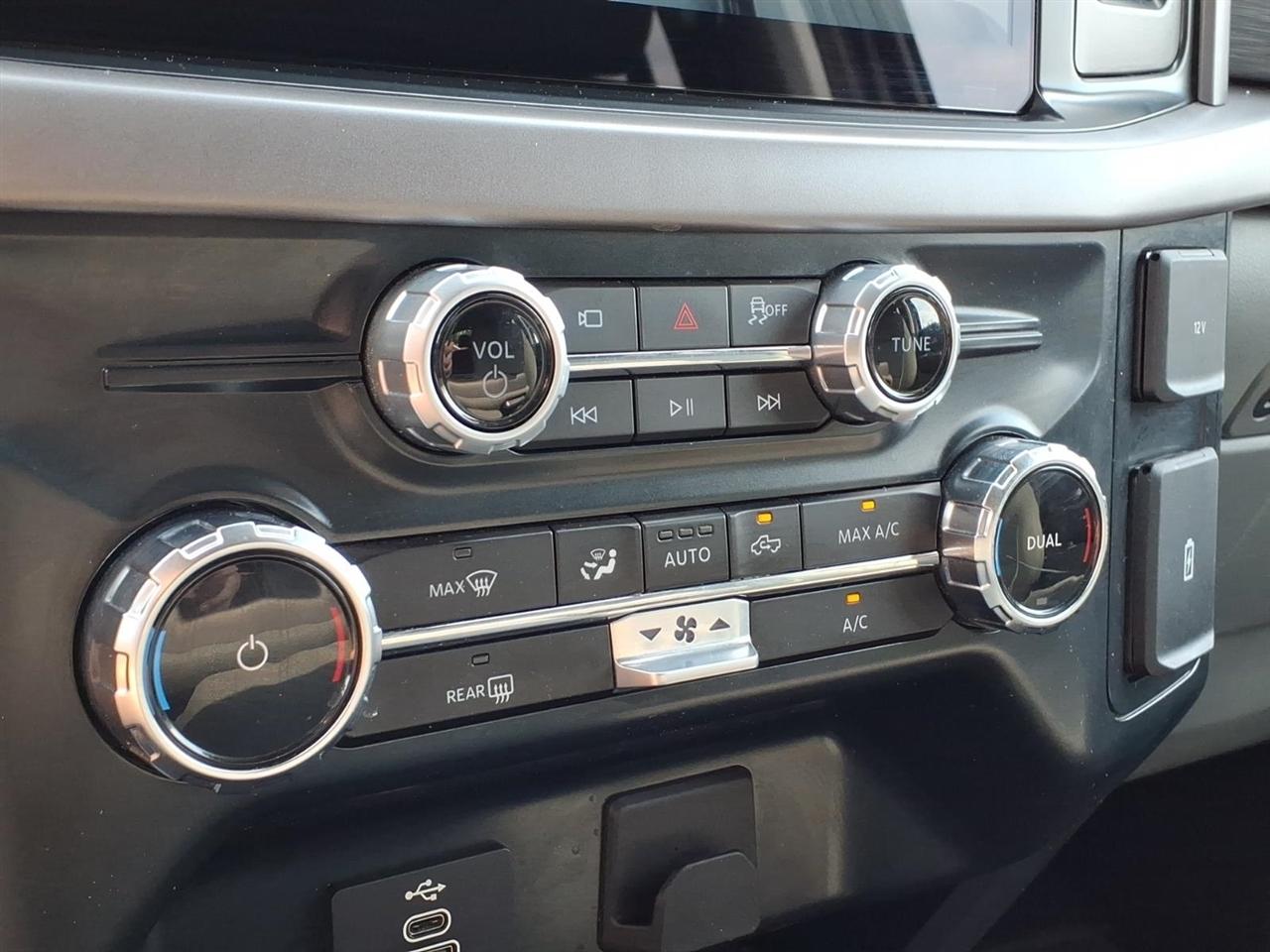 Ford F-150 XLT 4WD SuperCrew 5.5' Box 2025
