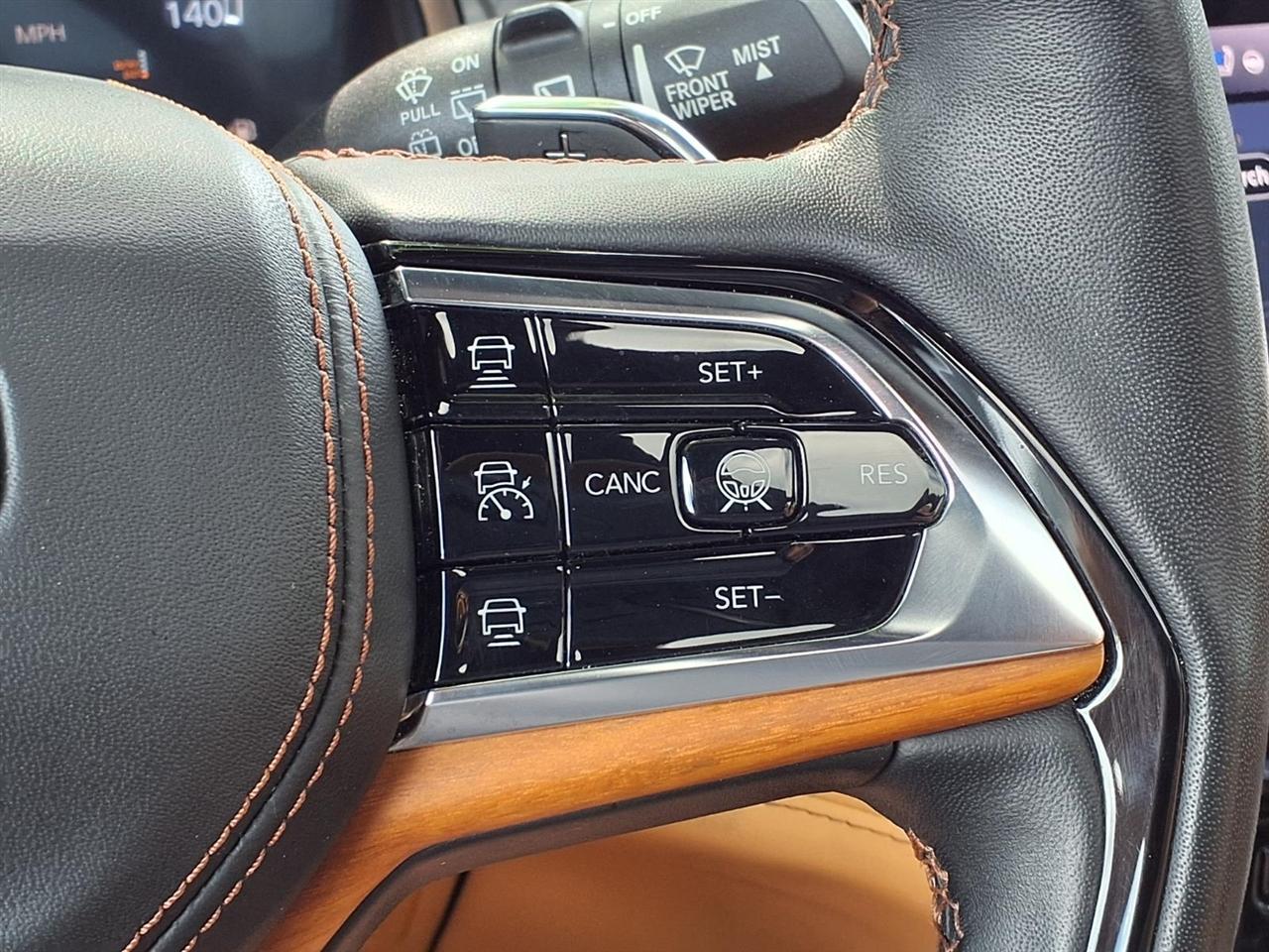 Jeep Grand Cherokee L Summit Reserve 4x4 2023