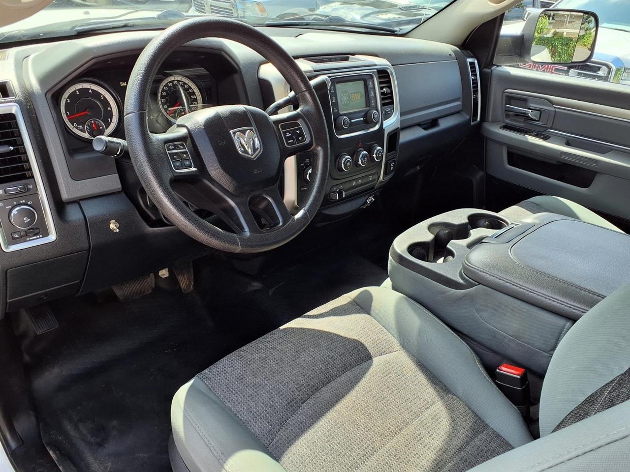 RAM 2500 4WD Reg Cab 140.5" SLT 2016