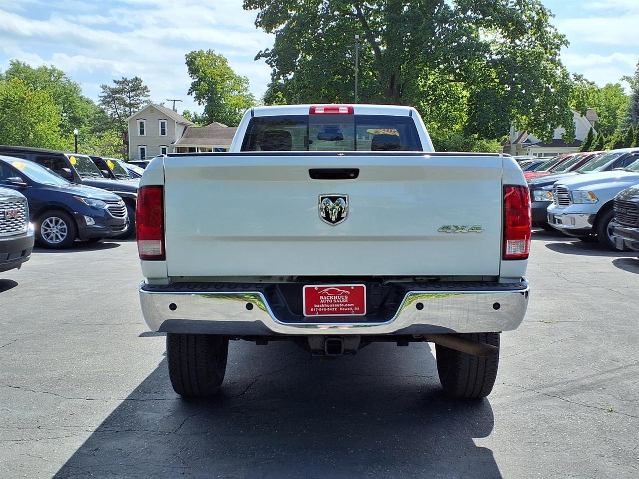 RAM 2500 4WD Reg Cab 140.5" SLT 2016