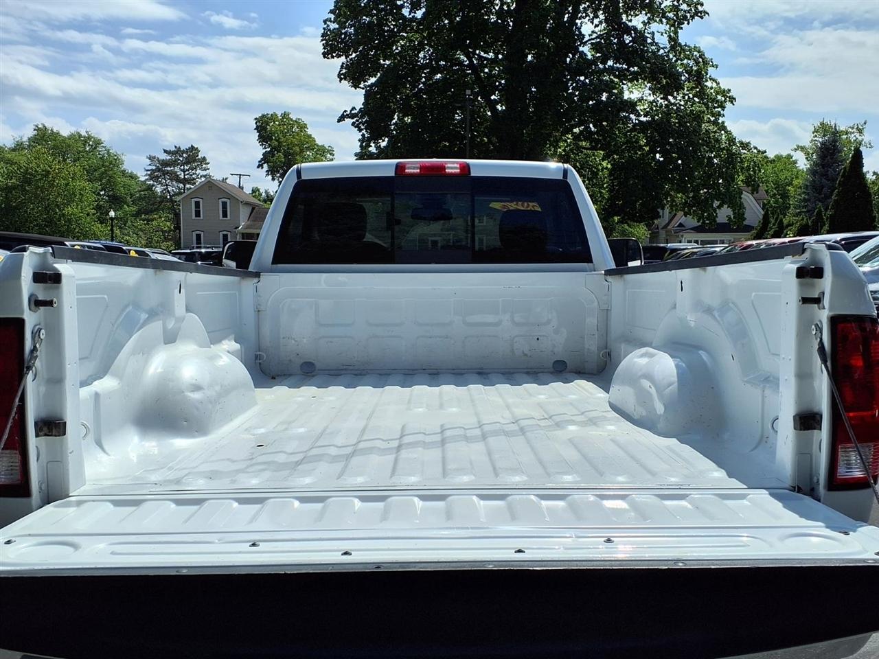 RAM 2500 4WD Reg Cab 140.5" SLT 2016