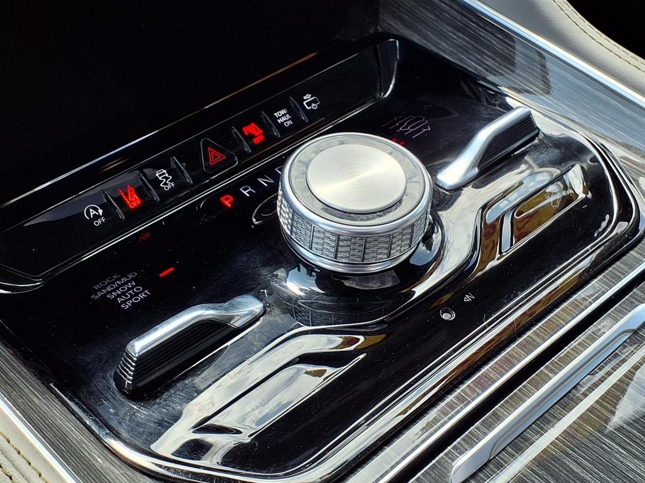 Jeep Wagoneer Series III 4x4 2022