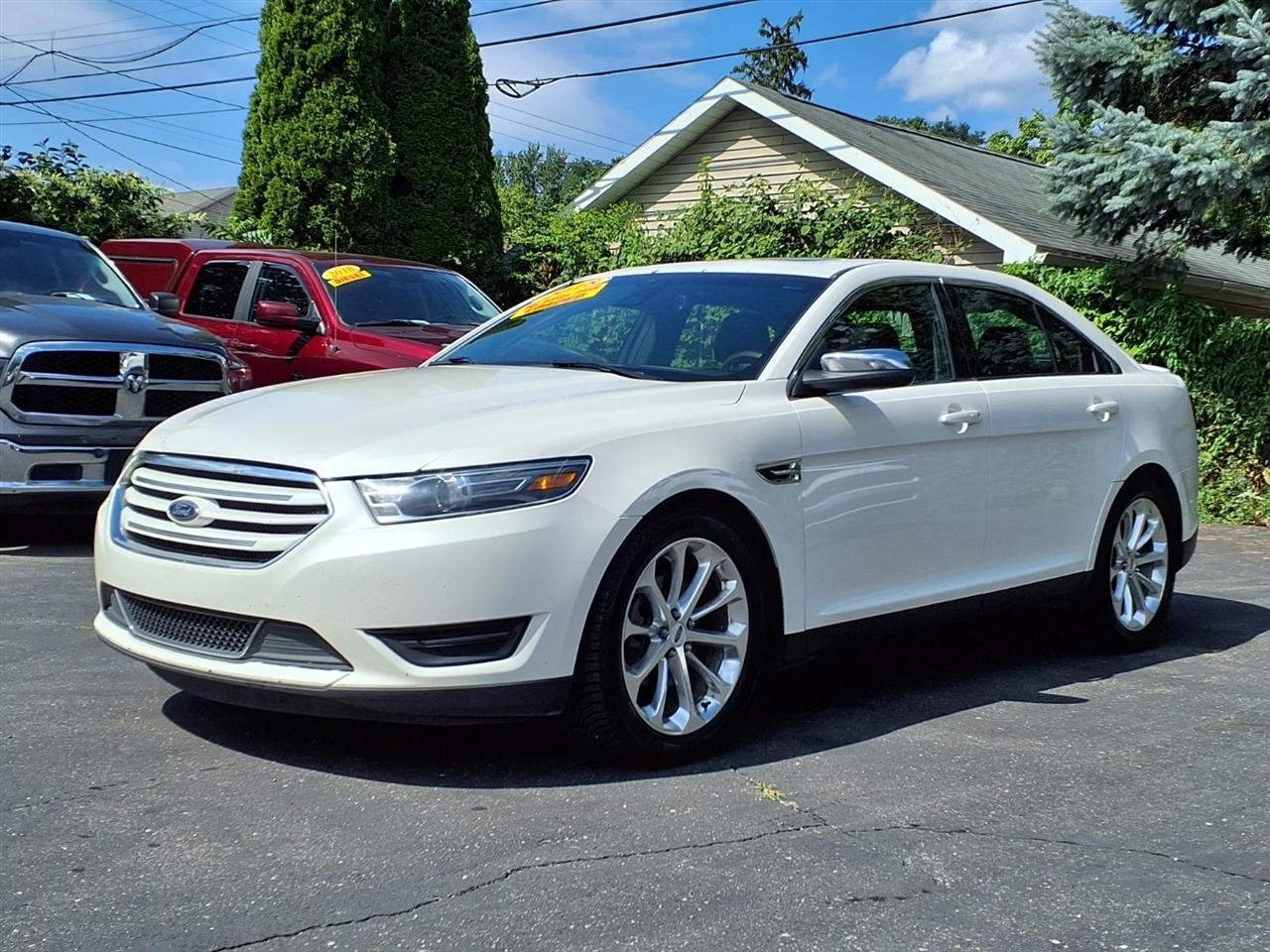 Ford Taurus Limited AWD 2018